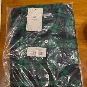 Boys Flannel a button down shirt green: blue long sleeve